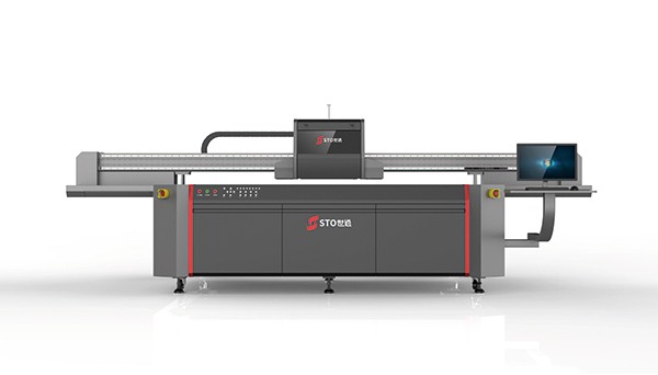 世通UV打印機能用在（zài）哪些領域？